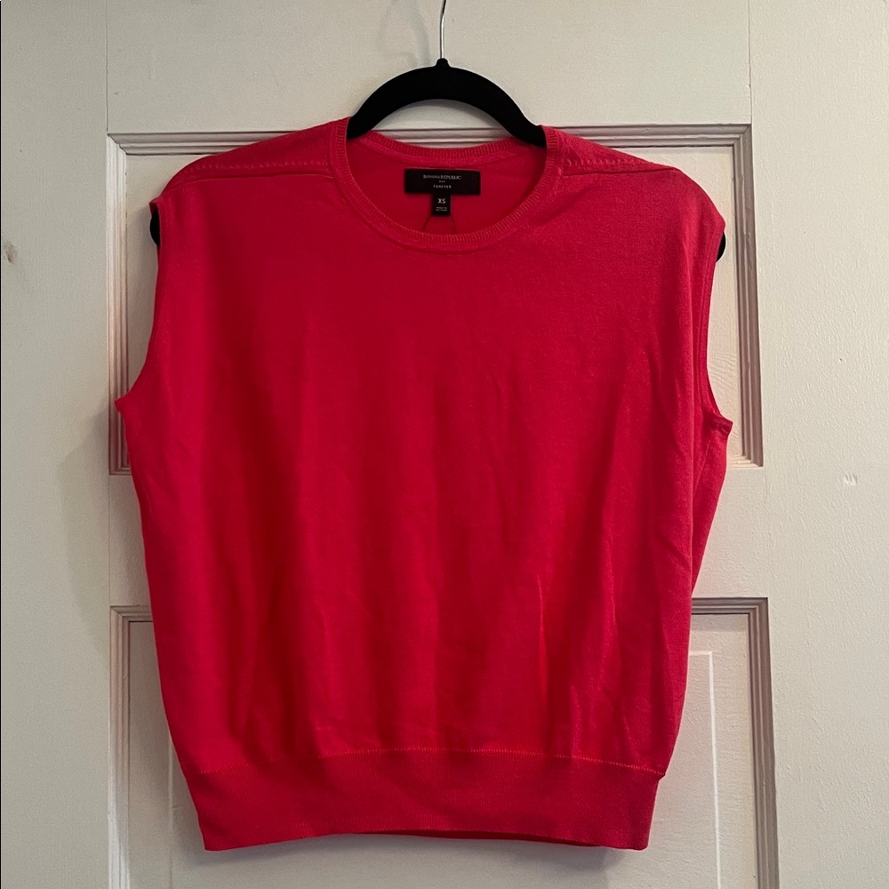 Banana Republic Vibrant Pink Top NWT XS